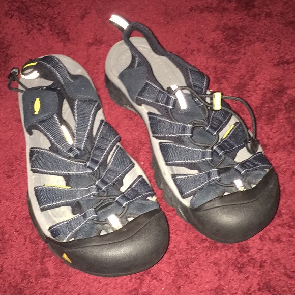 Keen Other - Keen size 8.5